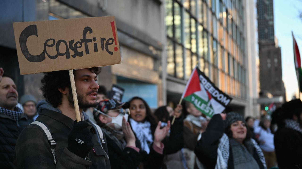 Pro Palestine protesters demonstrated outside the UN headquarters during the meeting. Picture: Angela Weiss / AFP)