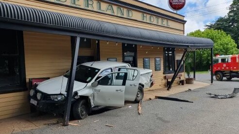 A car hit the Cumberland Hotel in Smeaton on December 6, 2022 following a crash at the intersection outside. Photo: Contributed