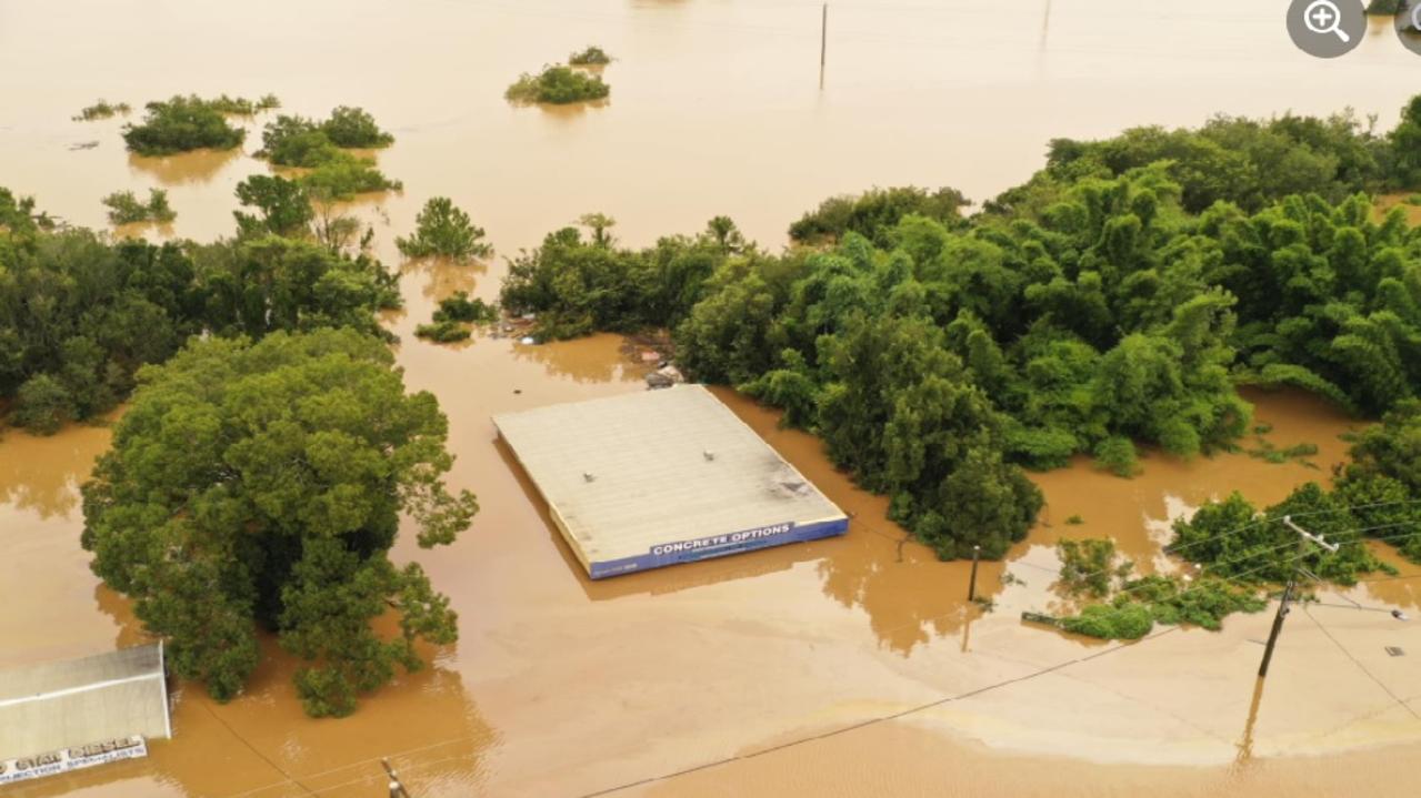 Infinity Flood Photography captured this photo of the deepening Gympie flood emergency at 9.30am Saturday, February 26, 2022.