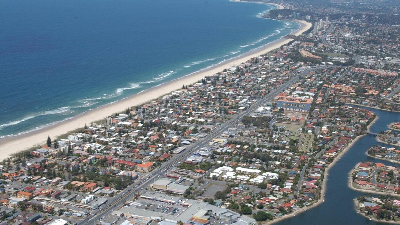 Hedges Ave, Mermaid Beach