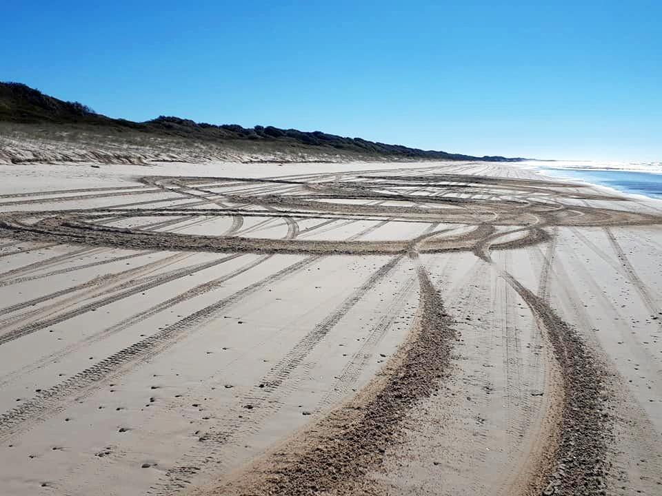 Beach ‘idiot’ caught doing ‘kilometres of donuts’ | Daily Telegraph