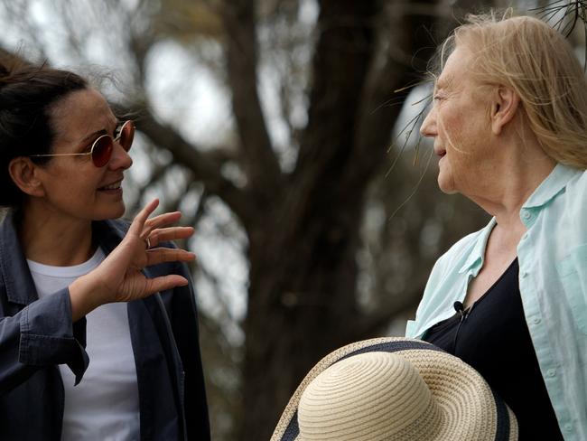 Tracey Lock and Rosalind Hollinrake at Beaumaris, Victoria, near the sites where Beckett painted in the 1930s.