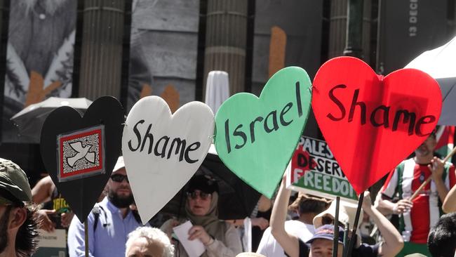 It is disappointing that Victorians are not standing up in support of the state’s Jewish community, which has done so much for Victoria, writes Jeff Kennett. Picture Valeriu Campan