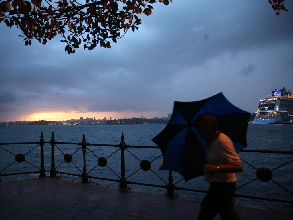 The low hits Sydney at Sunrise .picture John Grainger