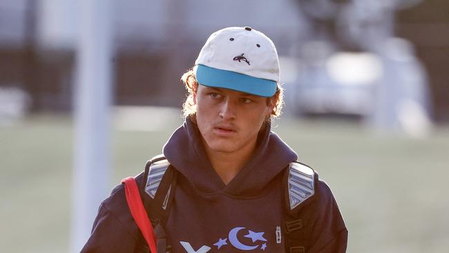 Jack Ginnivan of the Magpies arrives at the club this morning. Picture: Michael Klein