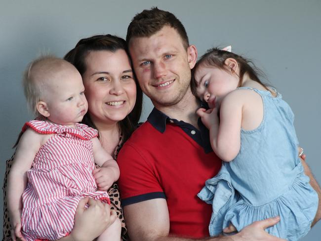 Jeff Horn with his family. Picture: Annette Dew