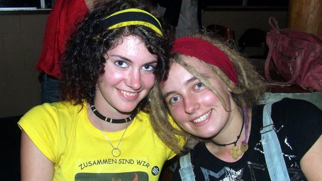 Sarah Hanl and Toni Geller (both from Germany) in 2008.