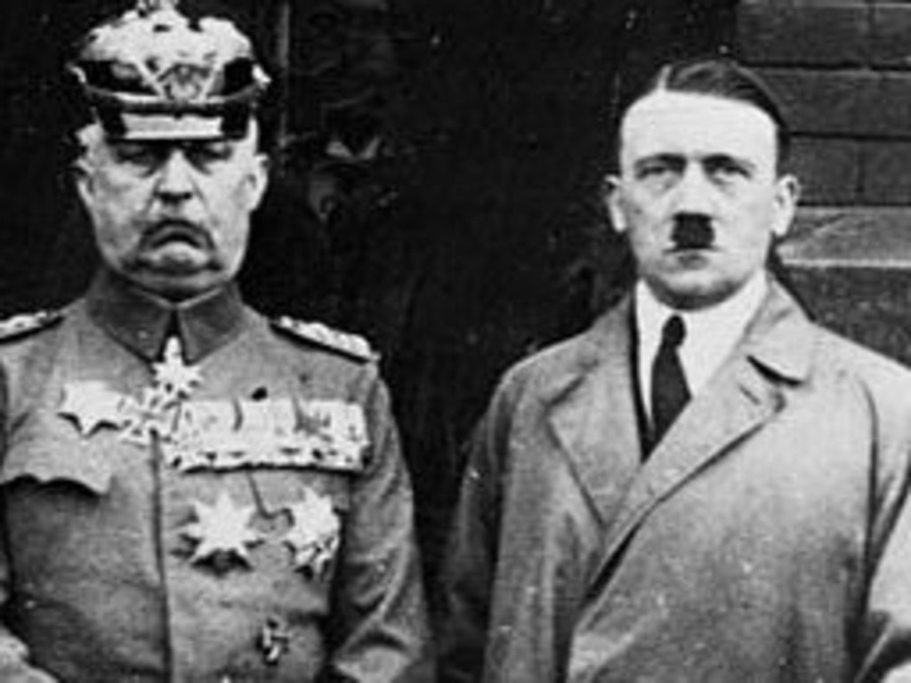 General Erich Ludendorff (L) with Adolf Hitler in Germany in 1923.