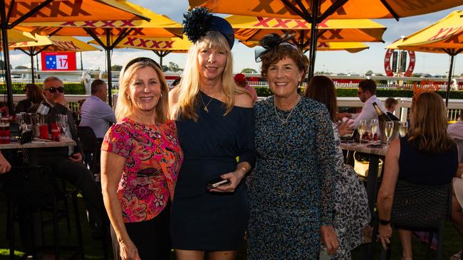Doomben 10,000 race day social pictures by Grace Kessels