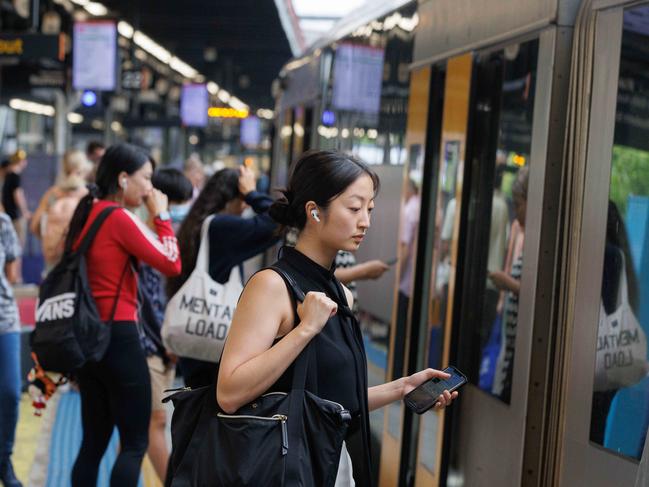 DAILY TELEGRAPH NOVEMBER 13, 2022Trains have not been run-in on time for the last month. Commuters are pictured at Central Station today. Picture: David Swift