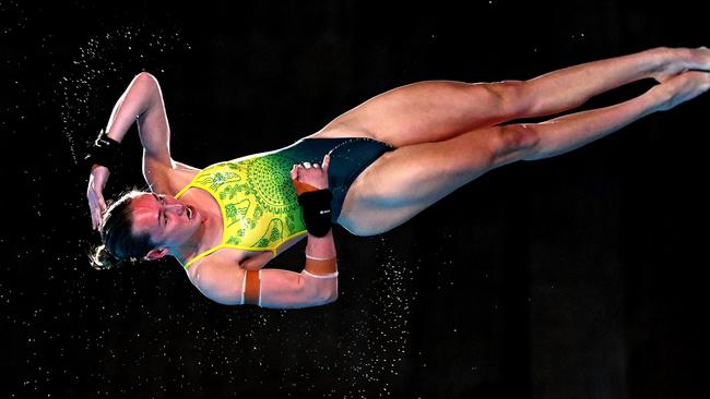 PARIS, FRANCE - AUGUST 05: Ellie Cole of Australia in action during the Women's 10m Platform Preliminary stage of the Diving on day ten of the Olympic Games Paris 2024 at Aquatics Centre on August 05, 2024 in Paris, France. (Photo by Bradley Kanaris/Getty Images)