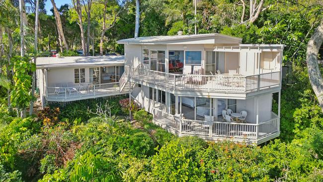 3 Allambi Rise, Noosa Heads.