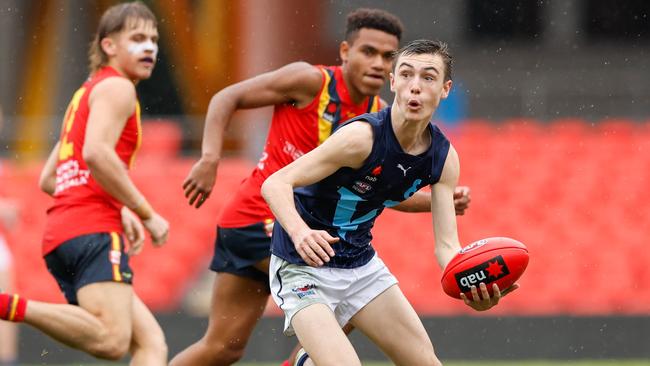 Jagga Smith gathers the footy for Vic Metro during the 2022 under-16 national championships. Picture: Getty Images