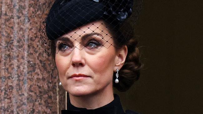 TOPSHOT - Britain's Catherine, Princess of Wales, attends the Remembrance Sunday ceremony at the Cenotaph on Whitehall in central London, on November 10, 2024. Remembrance Sunday is an annual commemoration held on the closest Sunday to Armistice Day, November 11, the anniversary of the end of the First World War and services across Commonwealth countries remember servicemen and women who have fallen in the line of duty since WWI. (Photo by Toby Melville / POOL / AFP)