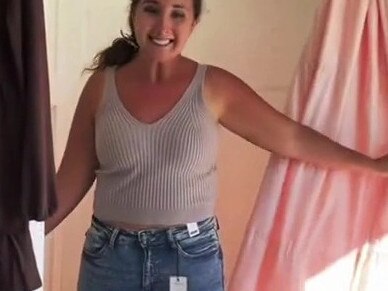 A woman has revealed a genius trick for finding the perfect jeans. Picture: topnotchboutique/TikTok