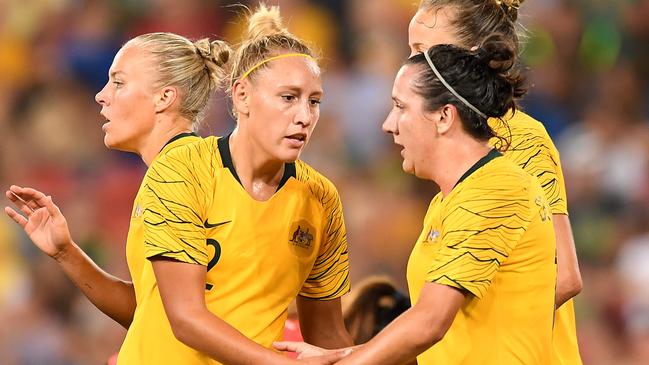 BRISBANE, AUSTRALIA - MARCH 03: Lisa De Vanna of Australia celebrates with teammates after scoring her side's second goal during the 2019 Cup of Nations match between Australia and the Korea Republic at Suncorp Stadium on March 03, 2019 in Brisbane, Australia. (Photo by Albert Perez/Getty Images)