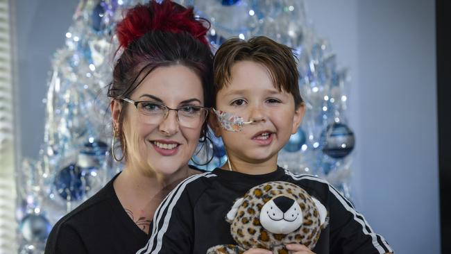 Wednesday DECEMBER 13 2023.Sammy Scully (7) with mum, Alison Harrrison. It will be SammyÃs last Christmas this year. Diagnosed with DIPH (diffuse intrinsic pontine glioma) earlier this year, seven-year-old Sammy has been given a year to live. Pic Roy VanDerVegt