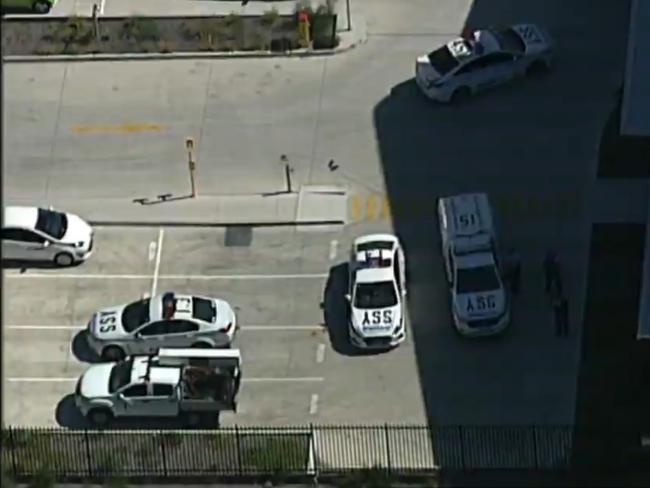 Several police vehicles attended a nearby worksite. Picture: 7 News.