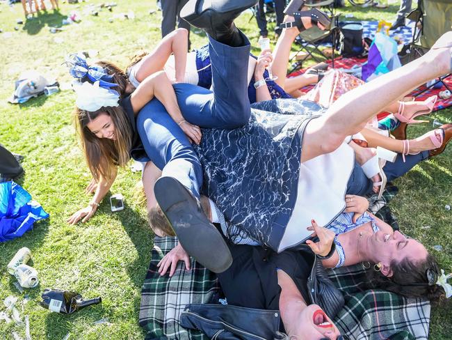 Melbourne Cup 2016 Racegoers Enjoy Day At Flemington — Some A Little Too Much Herald Sun
