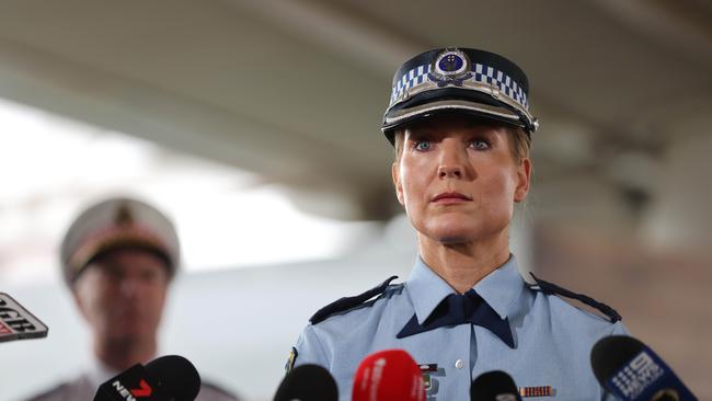 Superintendent Danielle Emerton called on acquaintances of the assailant to contact police. Picture: NCA NewsWire/Damian Shaw