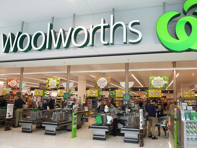 A general view of a Woolworths store at Double Bay in Sydney, Thursday, September 6, 2018. (AAP Image/Dan Himbrechts) NO ARCHIVING