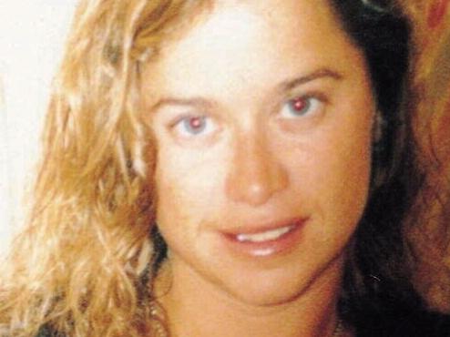 30/09/2006 PIRATE: Copy up-to-date photo of missing solicitor Ciara Eilish Glennon (27), last seen at Continental Hotel, Claremont 15/03/97, third person to disappear from nightclub, police under criticism for using earlier photos of missing woman with brunette hair.Missing Persons P/