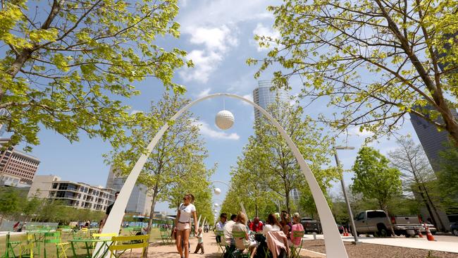 An sculpture arch in Klyde Warren Park.