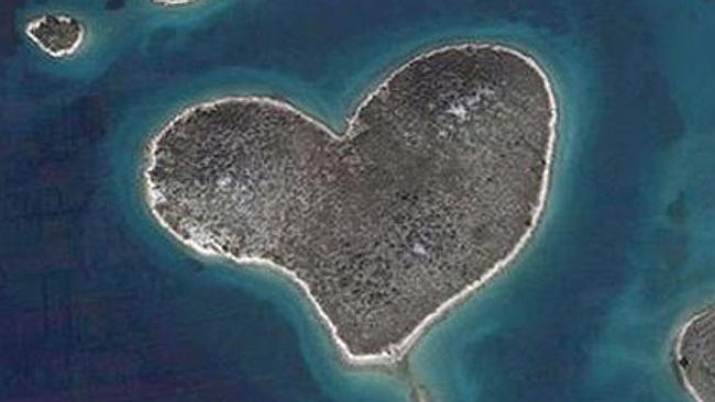 Aww, this tiny island is shaped like a heart. It's called Galesnjak.