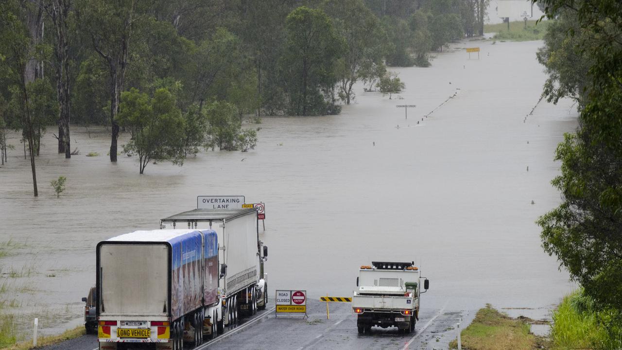 News 5.3.12 BCM Bruce Highway cut at Chinamans Creek on the north side of Tiaro. Pic John Wilson