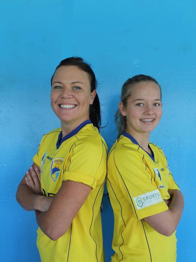 Gold Coast United signings Hollie Jarrett and Keea Parrish.