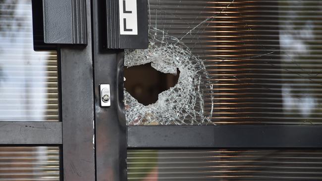 Early morning attempted armed robbery at The Federal Hotel, James Street. The car believed to be involved in the robbery was later burnt out in Centenary Heights. May 2019