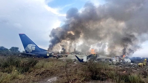 Twitter photo of Aeromexico plane crash near Durango Mexico. https://www.instagram.com/p/Bl6cjQWHJ24/?hl=en&taken-by=revistahc_hn