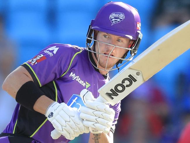 D'Arcy Short of the Hurricanes plays a shot during the Big Bash League (BBL) T20 match between the Hobart Hurricanes and the Sydney Sixers at Blundstone Arena in Hobart, Monday, January 8, 2018 (AAP Image/Rob Blakers) NO ARCHIVING, EDITORIAL USE ONLY, IMAGES TO BE USED FOR NEWS REPORTING PURPOSES ONLY, NO COMMERCIAL USE WHATSOEVER, NO USE IN BOOKS WITHOUT PRIOR WRITTEN CONSENT FROM AAP