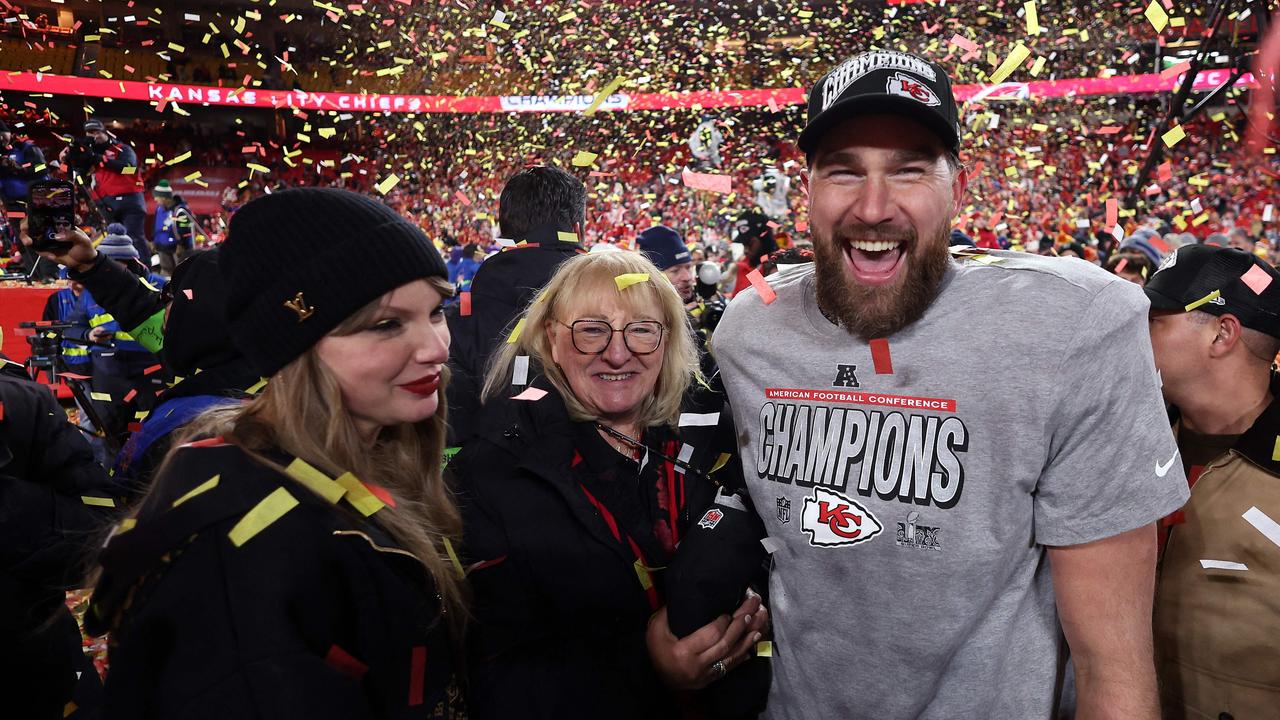 JANUARY 26: Travis Kelce with Taylor Swift and mother Donna Kelce. Picture: Getty Images