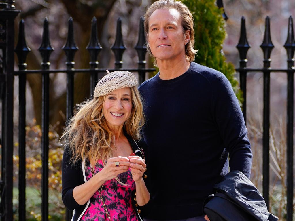Sarah Jessica Parker and John Corbett on location for 'And Just Like That'. Picture: Gotham/GC Images