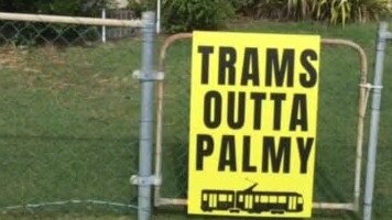 Gold Coast light rail to Palm Beach - protest signs outside homes.