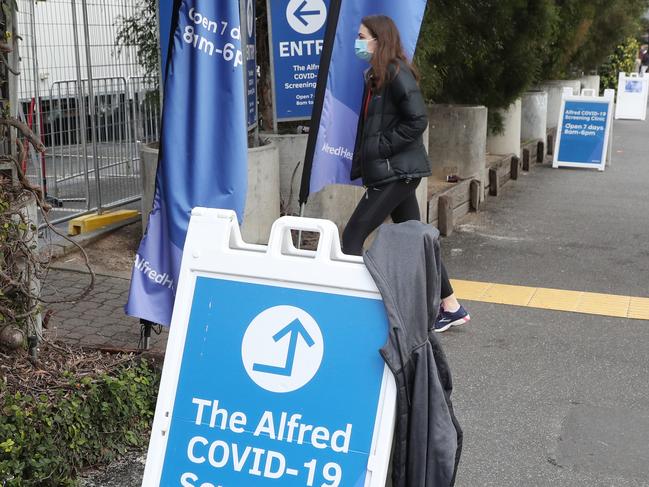 The DHHS is investigating COVID-19 cases at the Alfred Hospital. Picture: David Crosling/NCA NewsWire