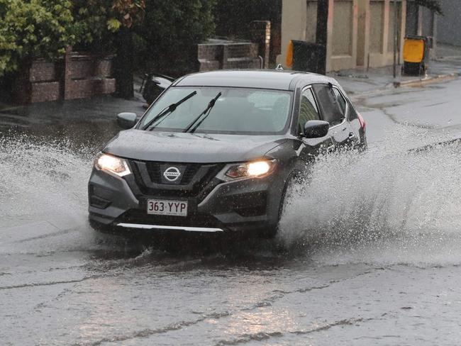 Flooding at South Brisbane in Vulture Street.