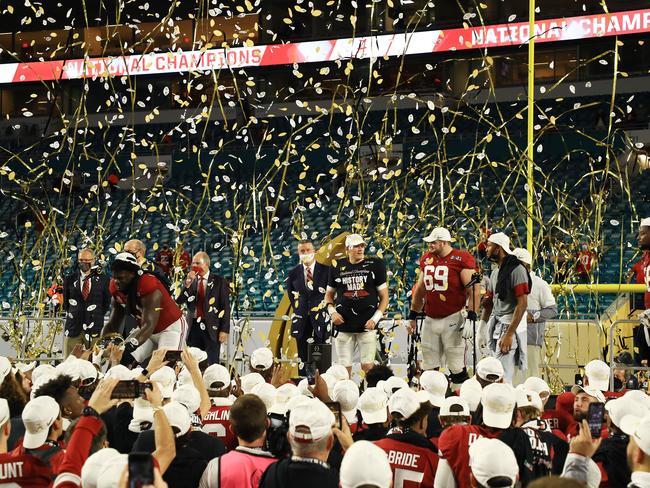 Alabama celebrate the national title win.