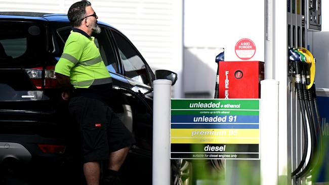 Rising petrol prices are just one of the factors making it hard to make ends meet. Picture: NCA NewsWire / Dan Peled