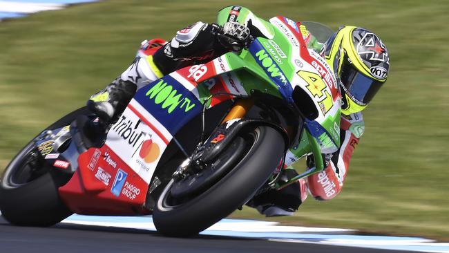 Aleix Espargaro topped Friday MotoGP practice at Phillip Island.