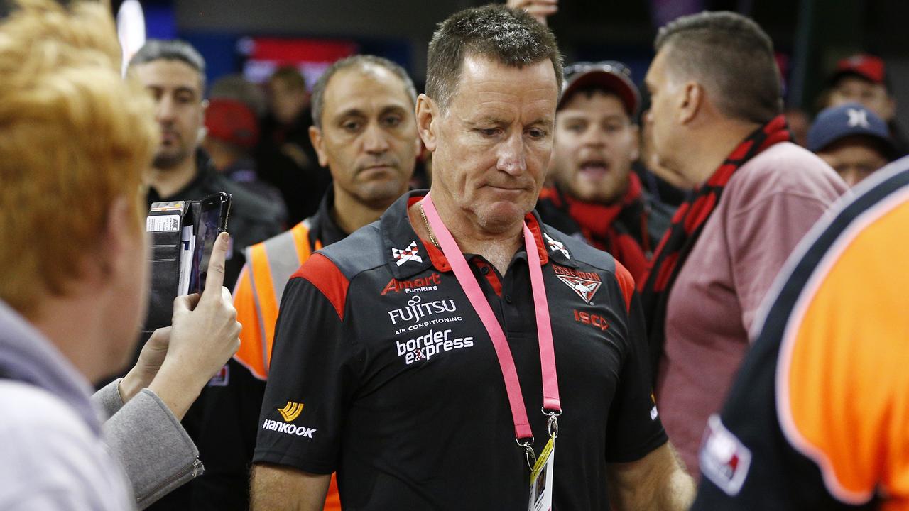 Concerns for Essendon. (AAP Image/Daniel Pockett)