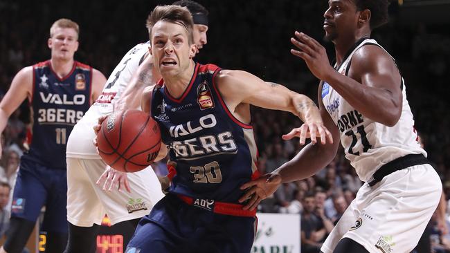 Nathan Sobey drives to the hoop against Melbourne last season.