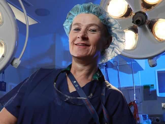 Transplant Surgeons at The Royal Melbourne Hospital, Amanda Roberston in theatre.   Picture: Alex Coppel