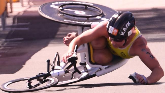 Lauren Parker crashing before claiming bronze at last year’s Commonwealth Games.