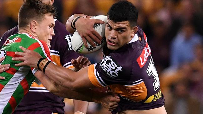 Who wouldn’t want to sign this bloke? Photo: AAP Image/Dan Peled