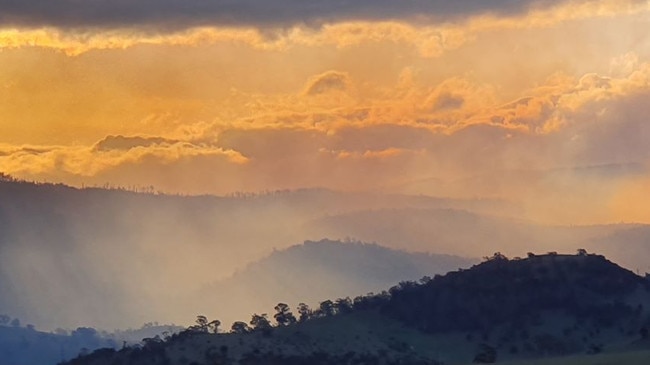 Smoke from the Elderslie fire taken from 12km away near Broadmarsh. Picture: JASE EVANS