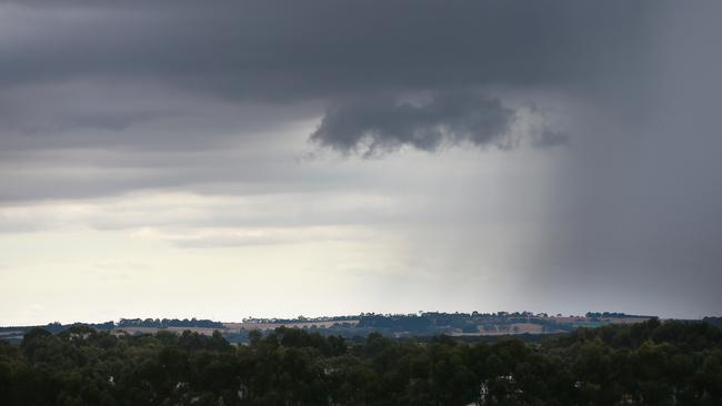 Farmers say the rainfall outlook offers little if any value. Picture: Andy Rogers
