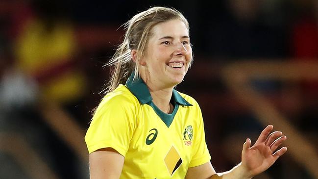 Georgia Wareham has been holding off the challenge of experienced spinner Jess Jonassen. (Photo by Mark Kolbe/Getty Images)