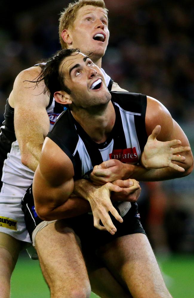 Second Elimination Final Collingwood v Port Adelaide at MCG Melbourne, 7th September 2013. Brody Grundy and Matthew Lobbe contest. Picture by Colleen Petch.